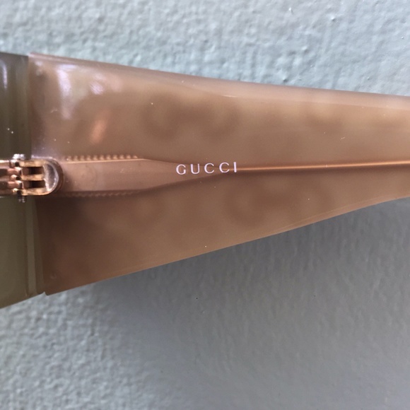 Authentic Gucci Sunglasses with COA - Picture 7 of 8